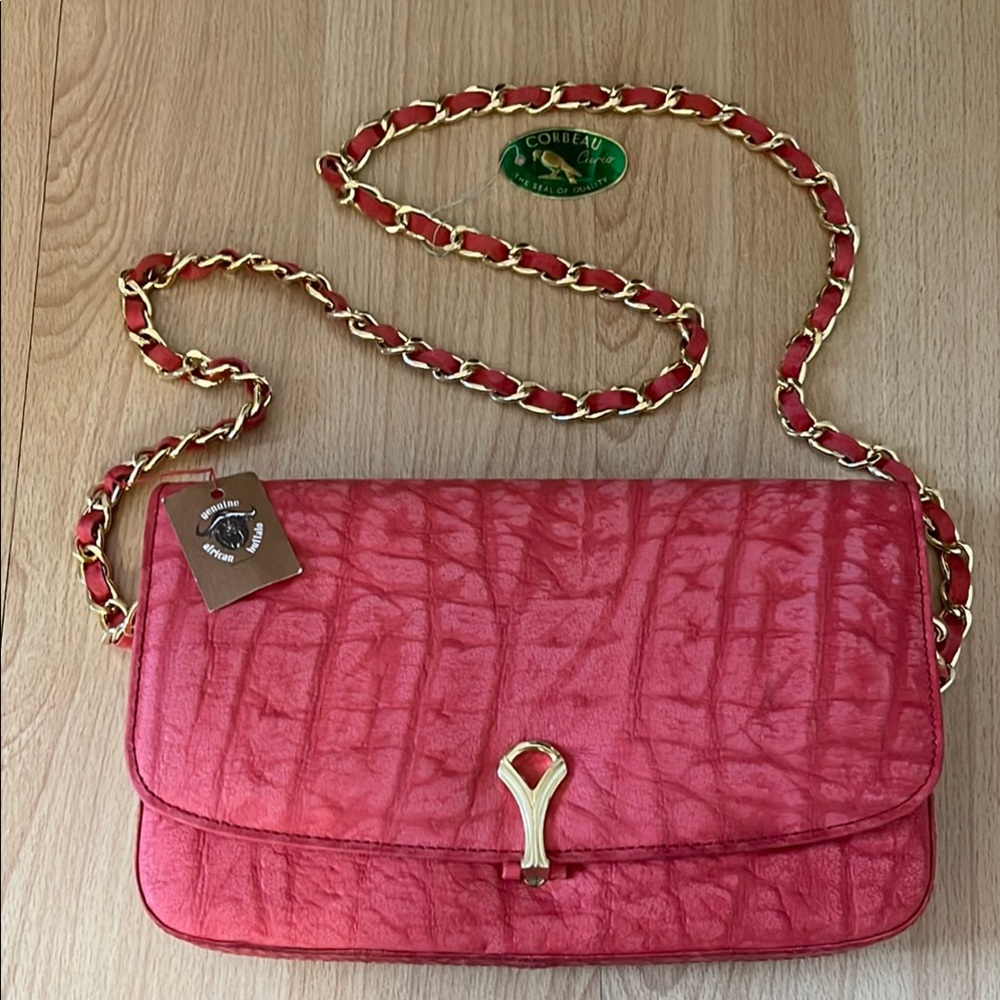 Pink Chain Shoulder Bag